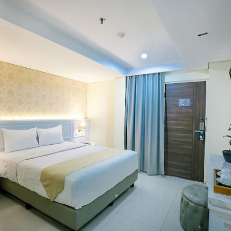 The Cube Hotel Malioboro, Azana Hotels Collection Джок'якарта Екстер'єр фото