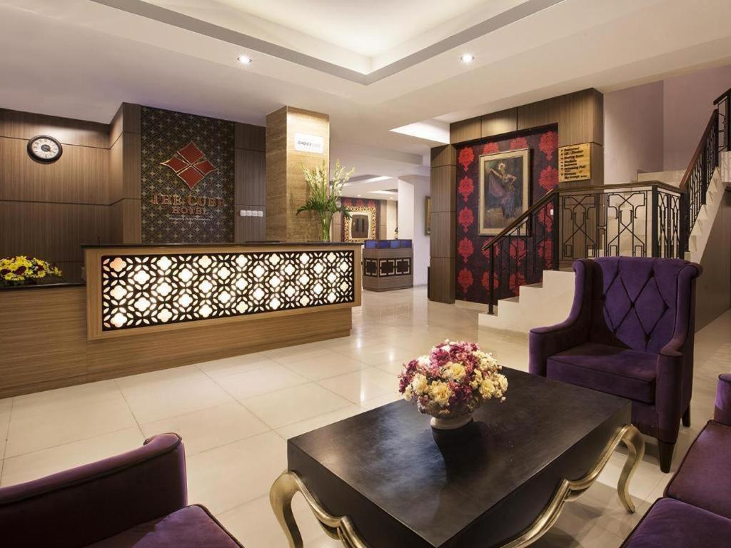 The Cube Hotel Malioboro, Azana Hotels Collection Джок'якарта Екстер'єр фото