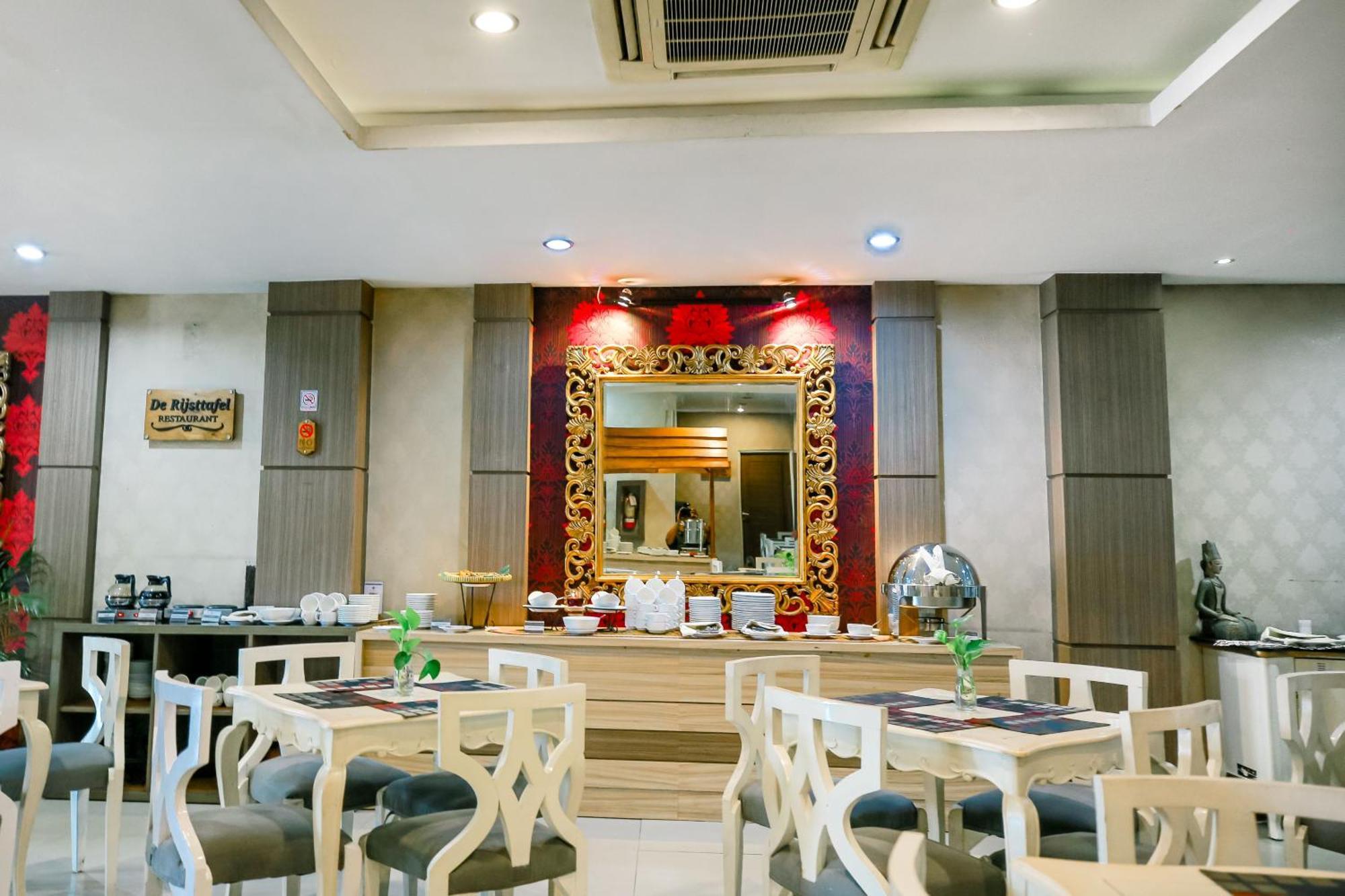 The Cube Hotel Malioboro, Azana Hotels Collection Джок'якарта Екстер'єр фото